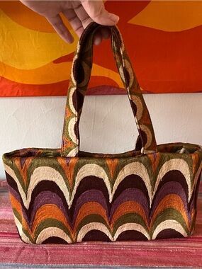 Vintage 60s Style Embroidered Purse in Autumn Colors